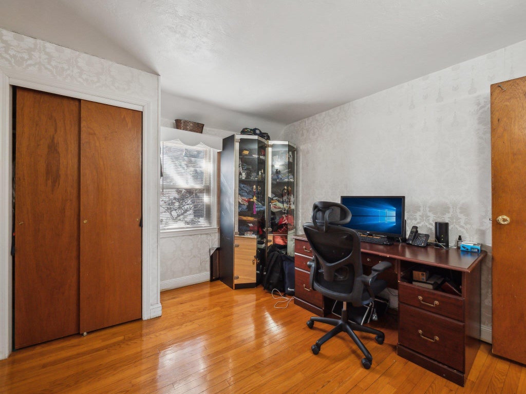 24 of 49 - 62 Herman Boulevard, Franklin Square, NY