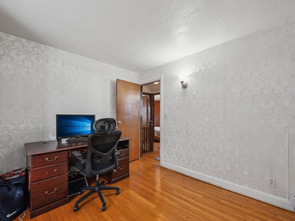 26 of 49 - 62 Herman Boulevard, Franklin Square, NY