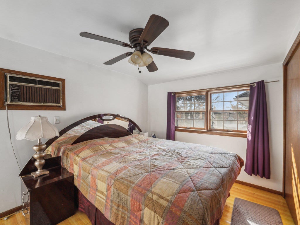 27 of 49 - 62 Herman Boulevard, Franklin Square, NY