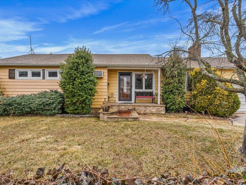 1 of 29 - 3400 Parkway Drive, Baldwin, NY