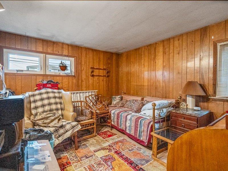 12 of 29 - 3400 Parkway Drive, Baldwin, NY