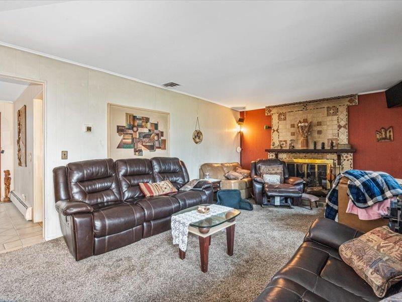 2 of 29 - 3400 Parkway Drive, Baldwin, NY