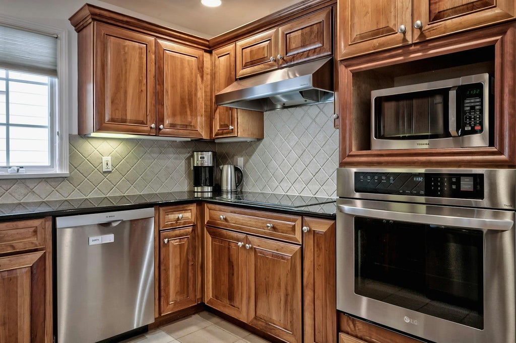 11 of 26 - 67 Fairfield Avenue, Port Washington, NY