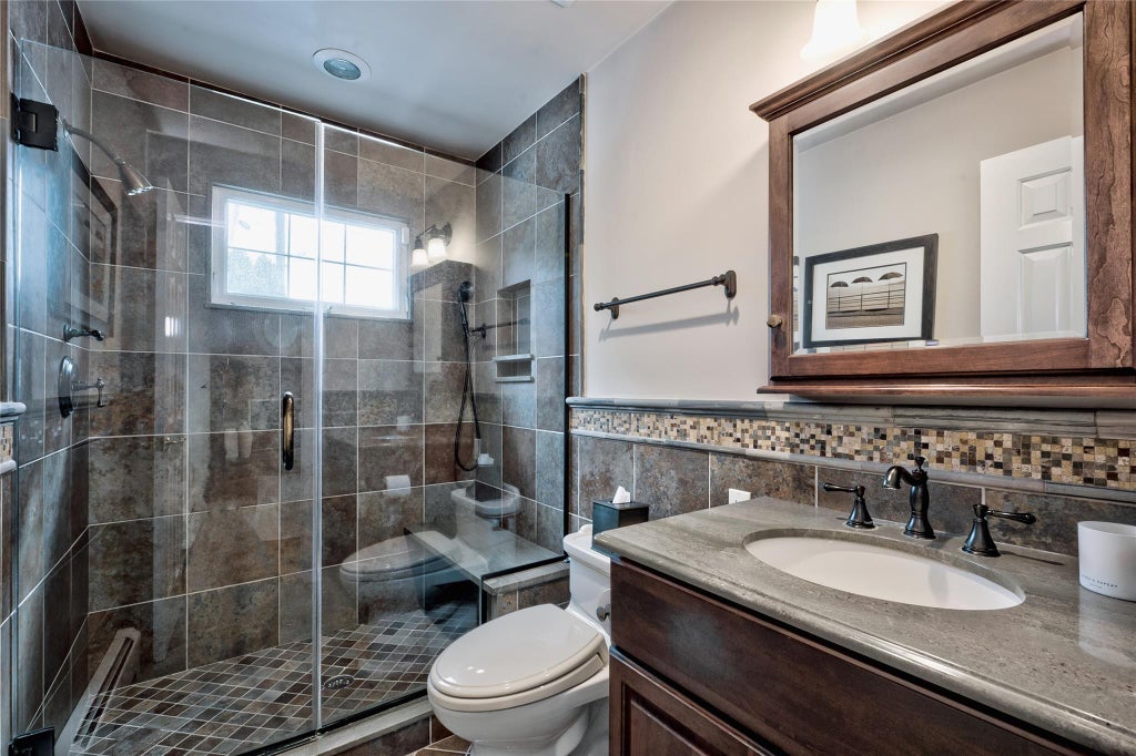18 of 26 - 67 Fairfield Avenue, Port Washington, NY