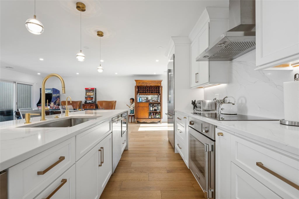 13 of 50 - 254 Hamlet Drive # 254, Jericho, NY