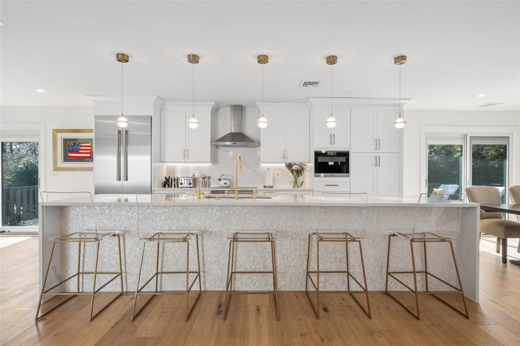17 of 50 - 254 Hamlet Drive # 254, Jericho, NY