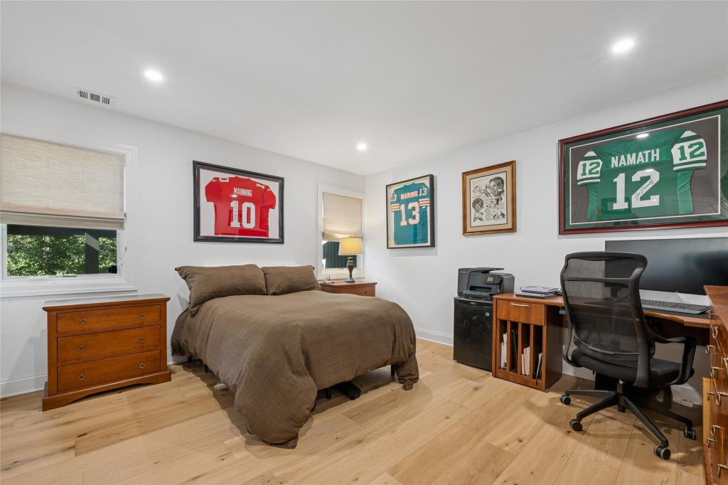 29 of 50 - 254 Hamlet Drive # 254, Jericho, NY