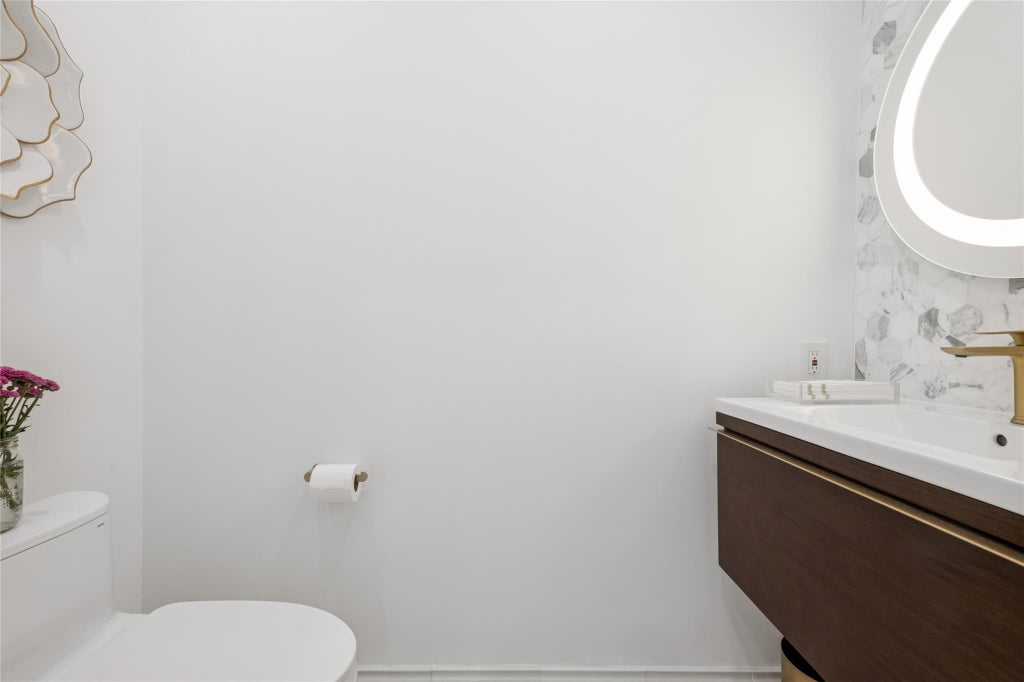 34 of 50 - 254 Hamlet Drive # 254, Jericho, NY