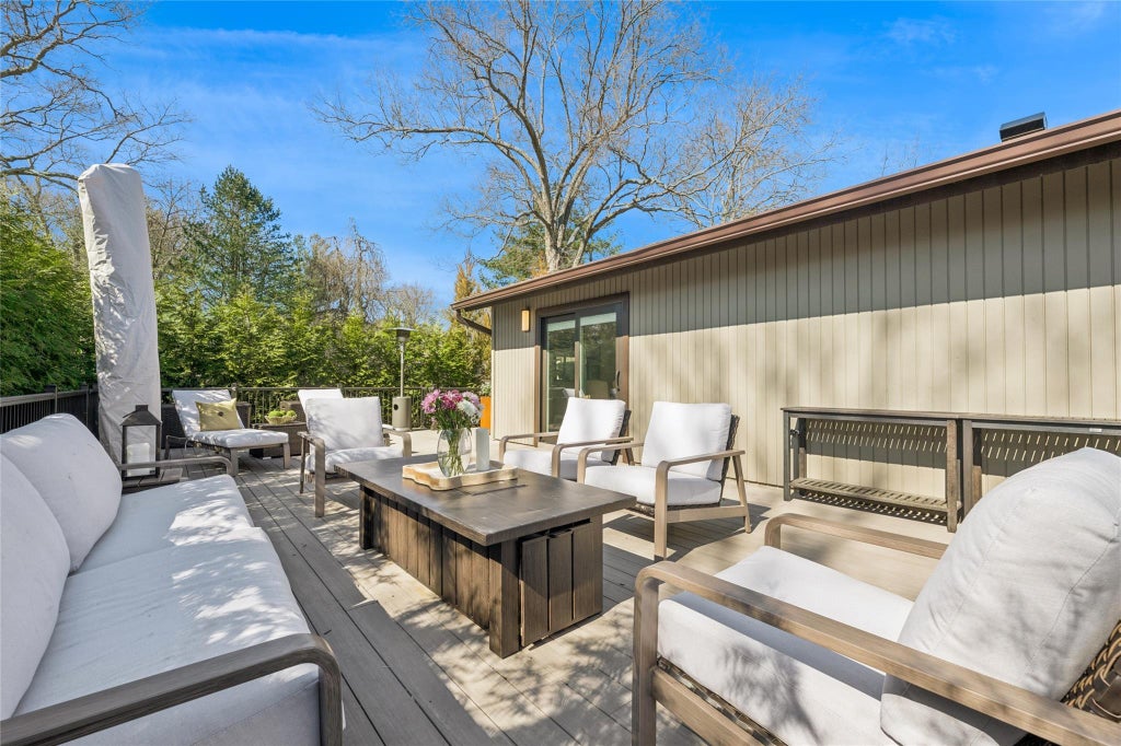 44 of 50 - 254 Hamlet Drive # 254, Jericho, NY