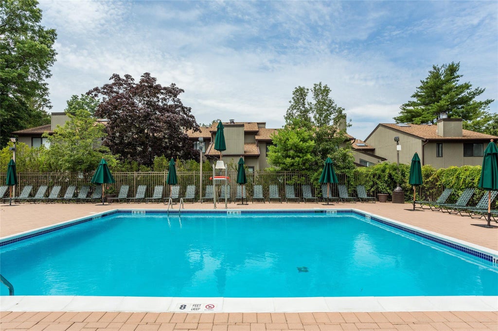 47 of 50 - 254 Hamlet Drive # 254, Jericho, NY