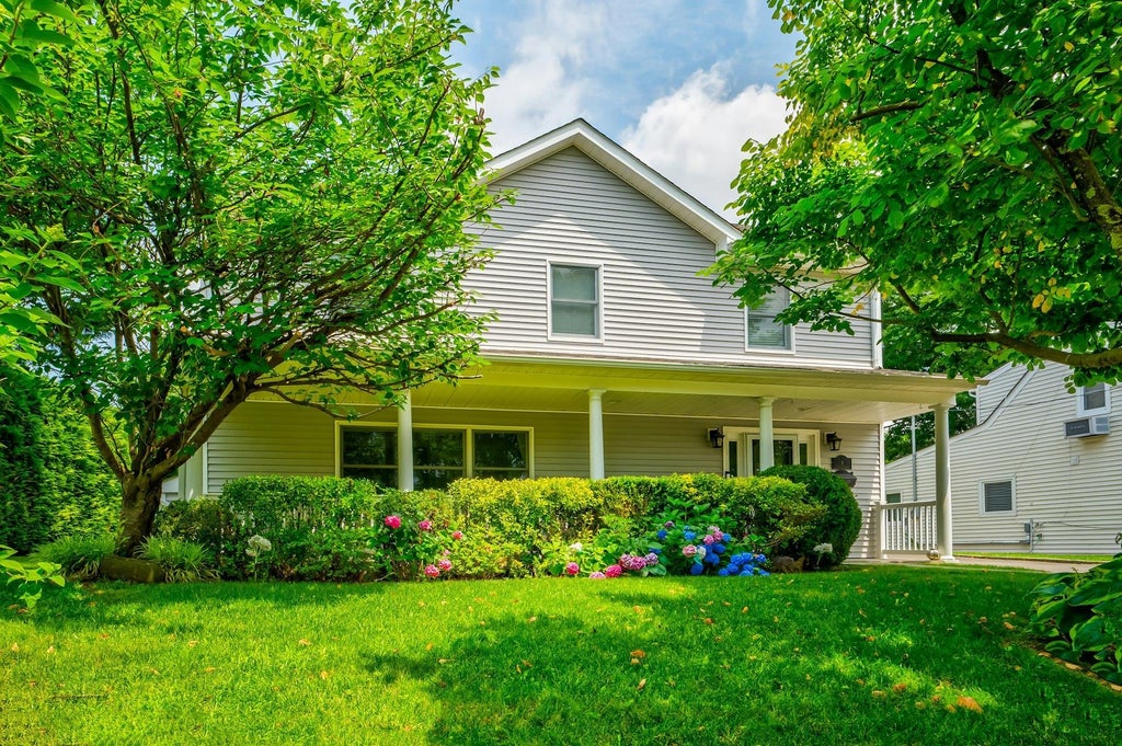 1 of 28 - 9 Poplar Place, Port Washington, NY