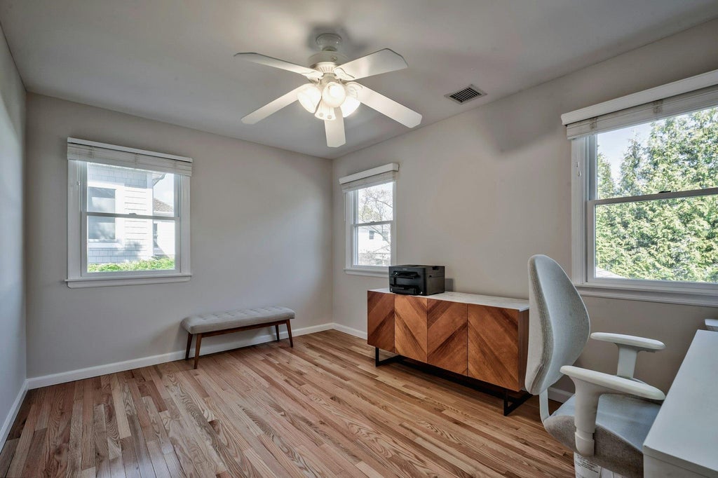 22 of 28 - 9 Poplar Place, Port Washington, NY
