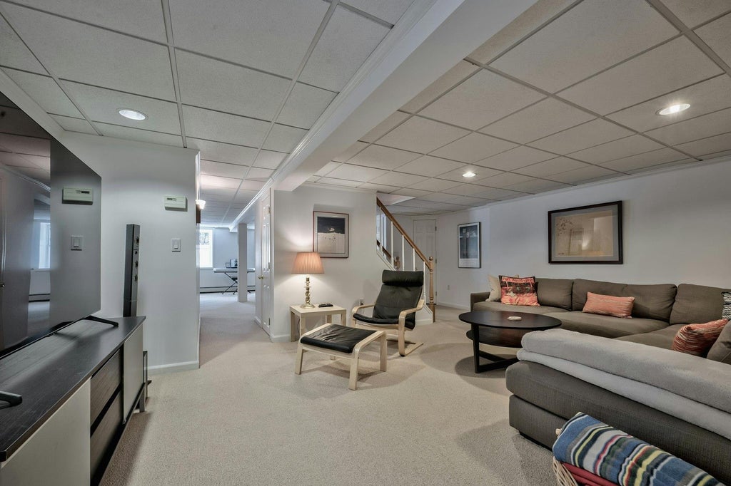 20 of 24 - 85 Longview Road, Port Washington, NY