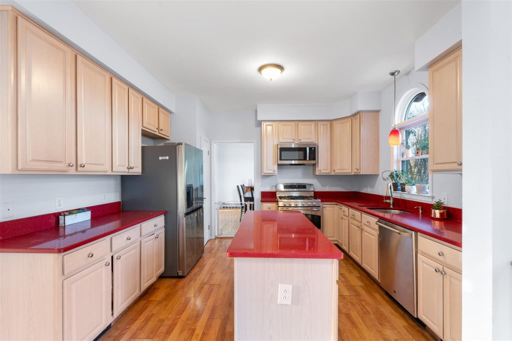 12 of 40 - 49 Chaucer St., Hartsdale, NY