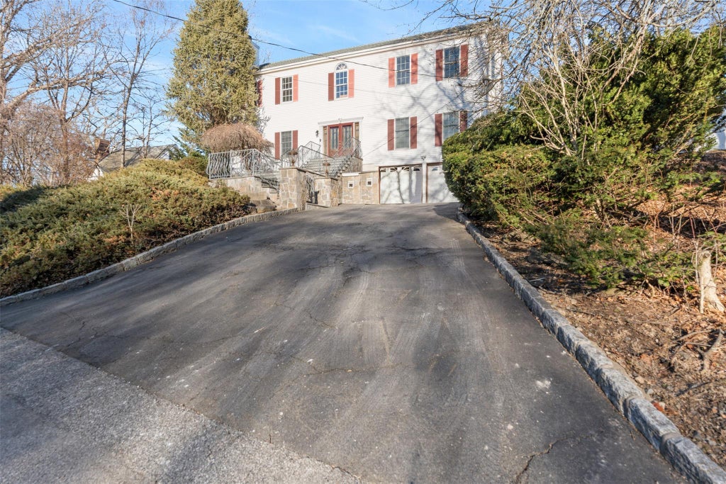32 of 40 - 49 Chaucer St., Hartsdale, NY
