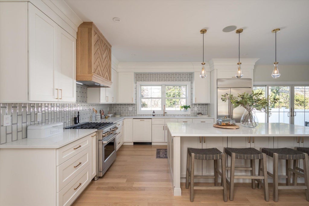 13 of 34 - 1585 Dewey Avenue, North Bellmore, NY