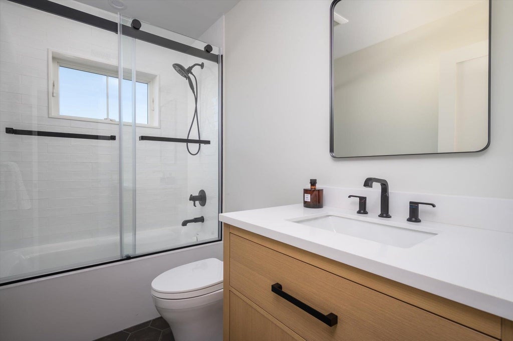 20 of 34 - 1585 Dewey Avenue, North Bellmore, NY