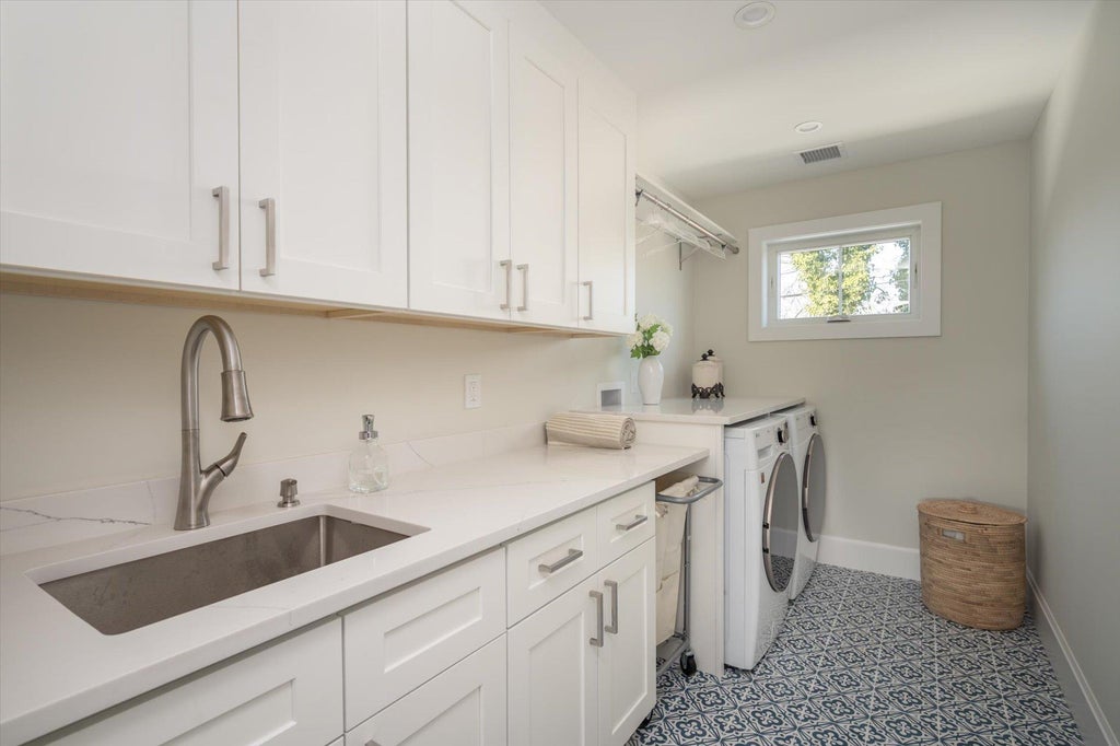 22 of 34 - 1585 Dewey Avenue, North Bellmore, NY