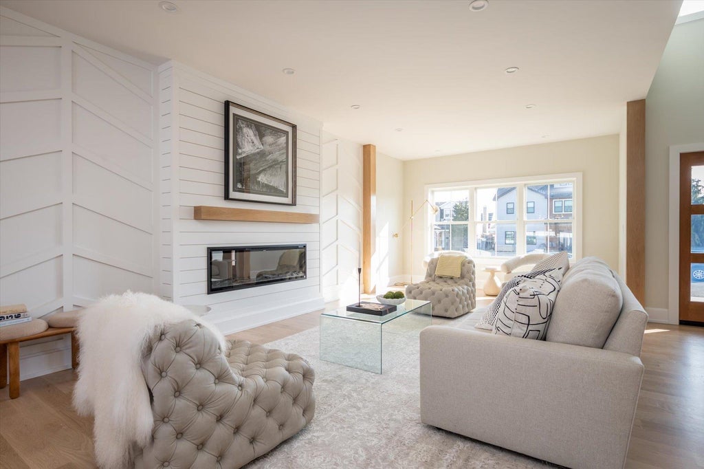 4 of 34 - 1585 Dewey Avenue, North Bellmore, NY