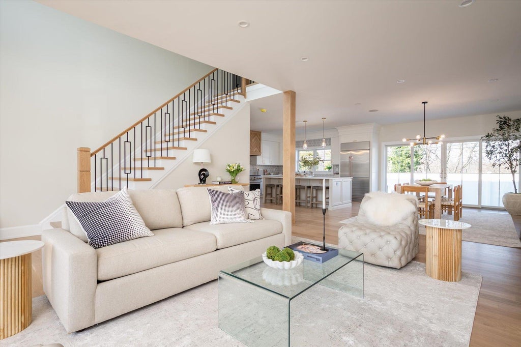 5 of 34 - 1585 Dewey Avenue, North Bellmore, NY