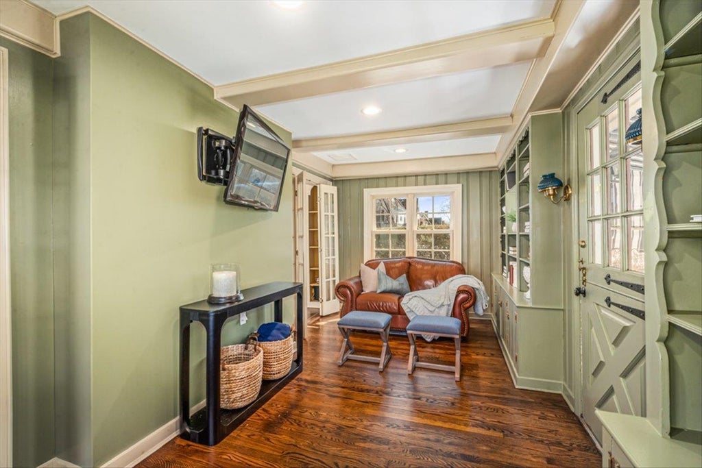14 of 34 - 20 Chestnut St., Garden City, NY