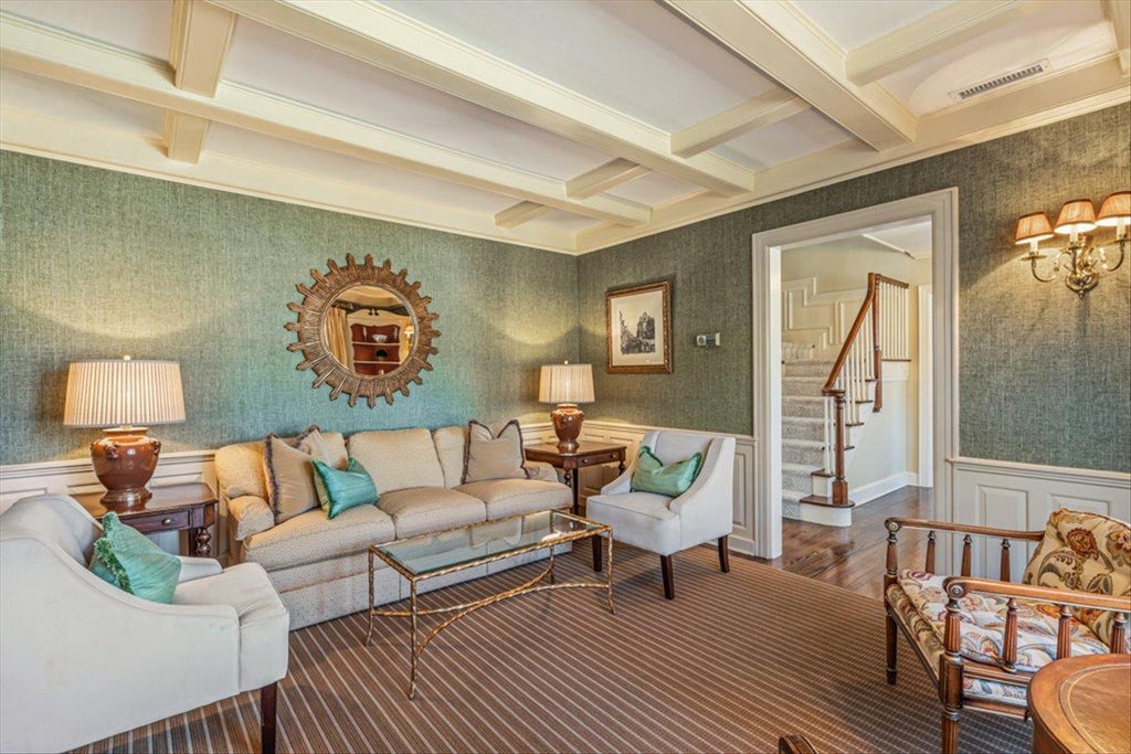 16 of 34 - 20 Chestnut St., Garden City, NY