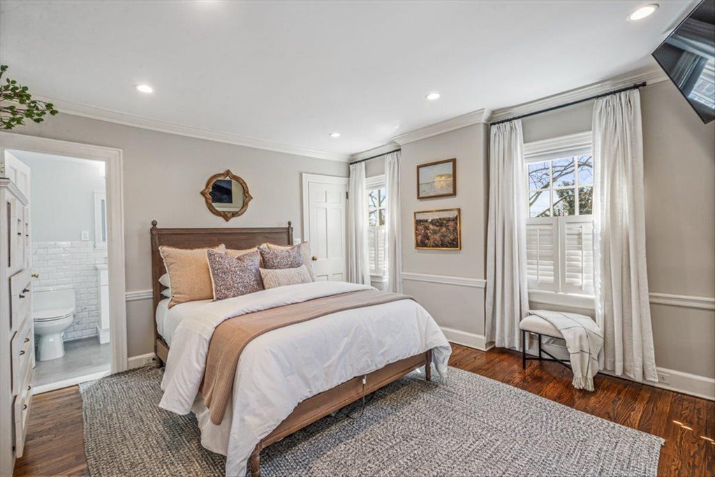 21 of 34 - 20 Chestnut St., Garden City, NY