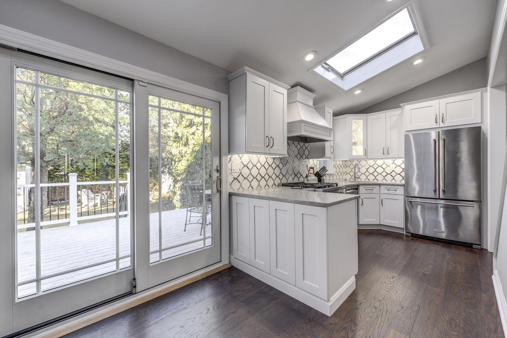 12 of 28 - 40 Park Avenue, Williston Park, NY
