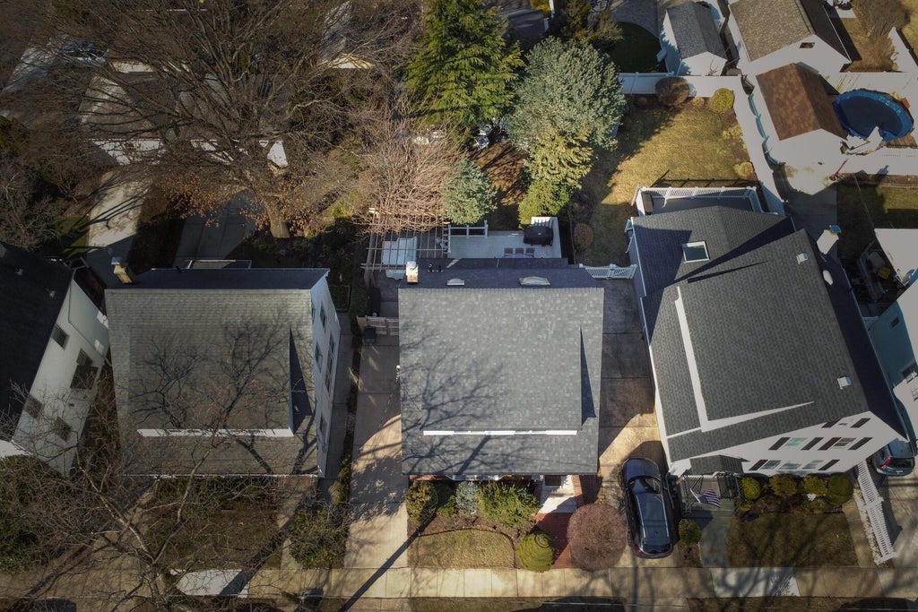26 of 28 - 40 Park Avenue, Williston Park, NY