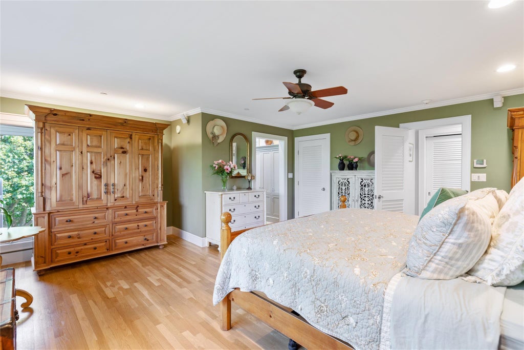 17 of 40 - 206 Broadway, Saltaire, NY