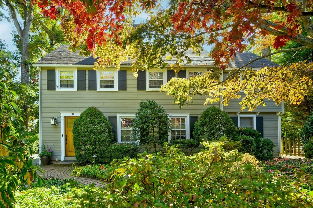 1 of 28 - 32 Litchfield Road, Port Washington, NY