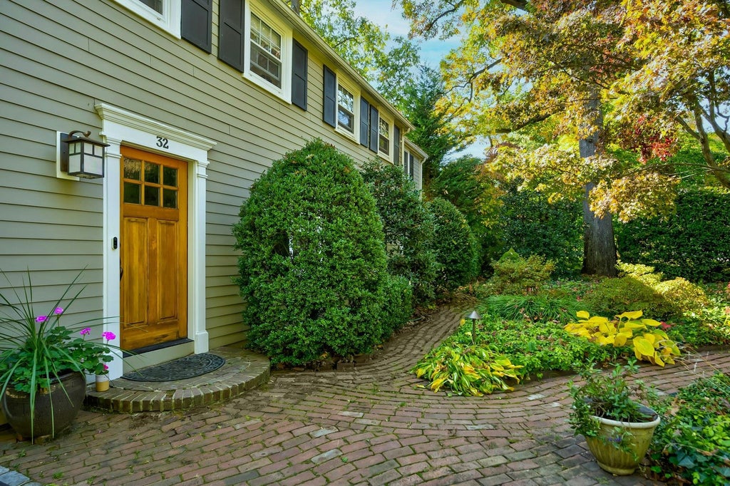 1 of 28 - 32 Litchfield Road, Port Washington, NY