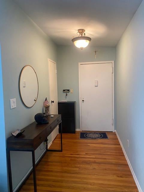 1 of 12 - 200 Lexington Avenue # 6b, Oyster Bay, NY