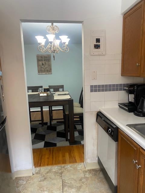6 of 12 - 200 Lexington Avenue # 6b, Oyster Bay, NY