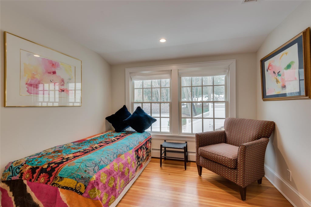 19 of 32 - 2 Valley Drive, Huntington Bay, NY