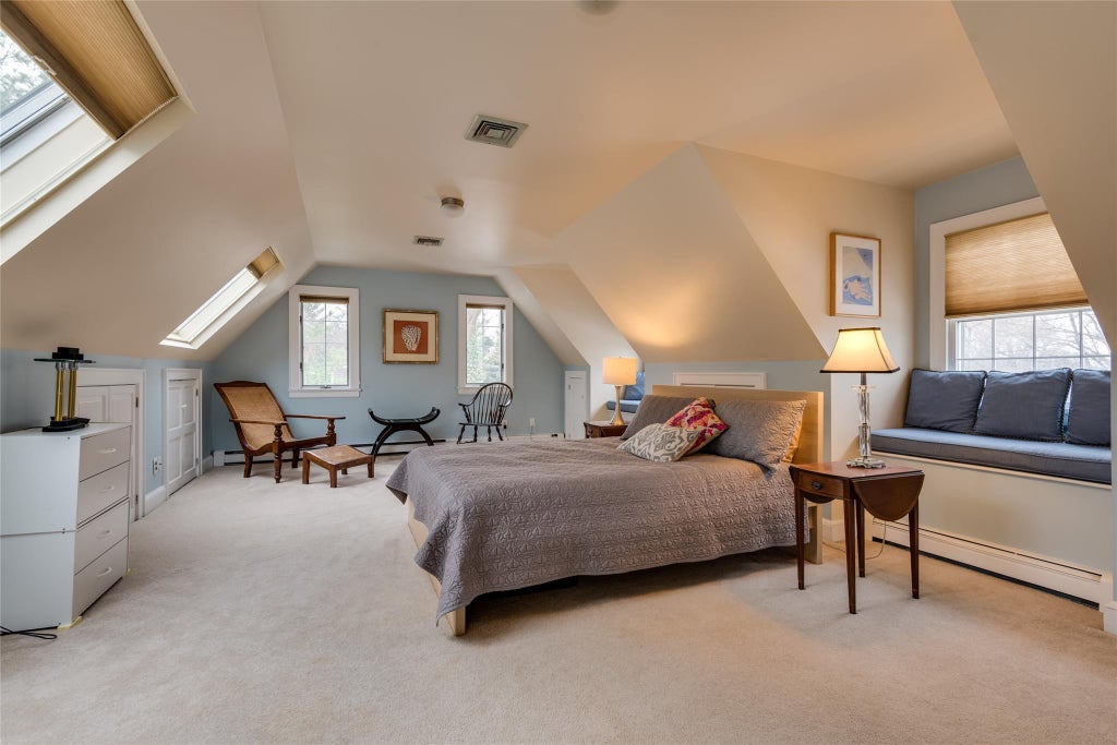 24 of 32 - 2 Valley Drive, Huntington Bay, NY