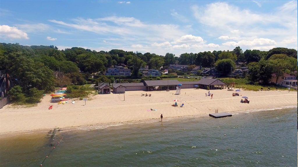 29 of 32 - 2 Valley Drive, Huntington Bay, NY
