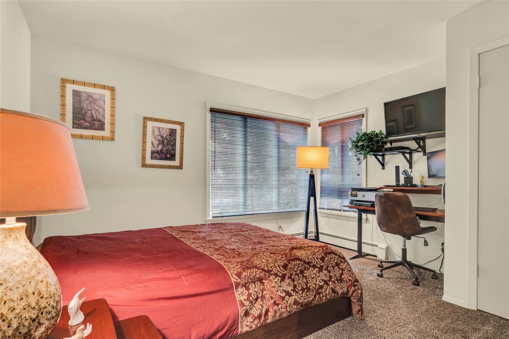 24 of 48 - 62 Laurel Drive, Smithtown, NY