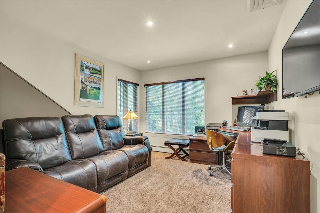 26 of 48 - 62 Laurel Drive, Smithtown, NY