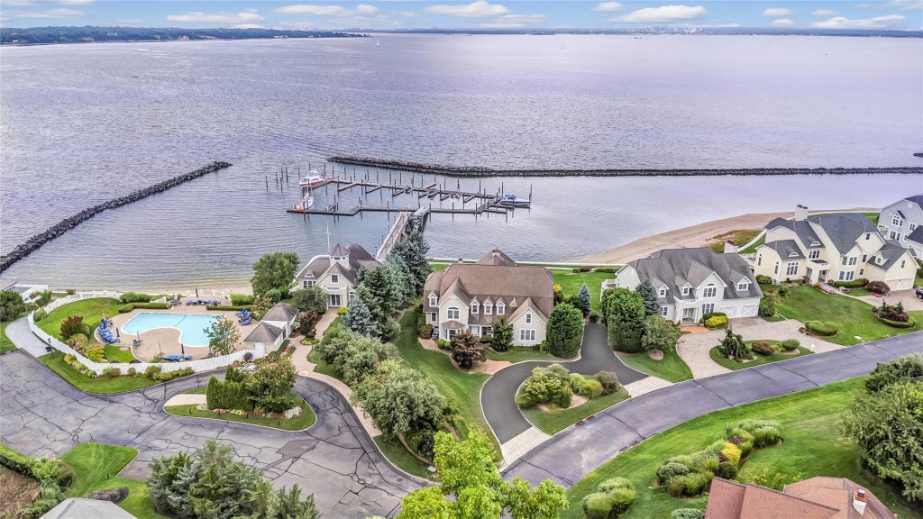 1 of 45 - 48 Pembroke Drive, Glen Cove, NY