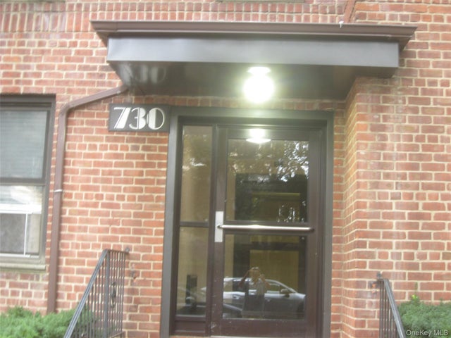 Photo of Listing #832752