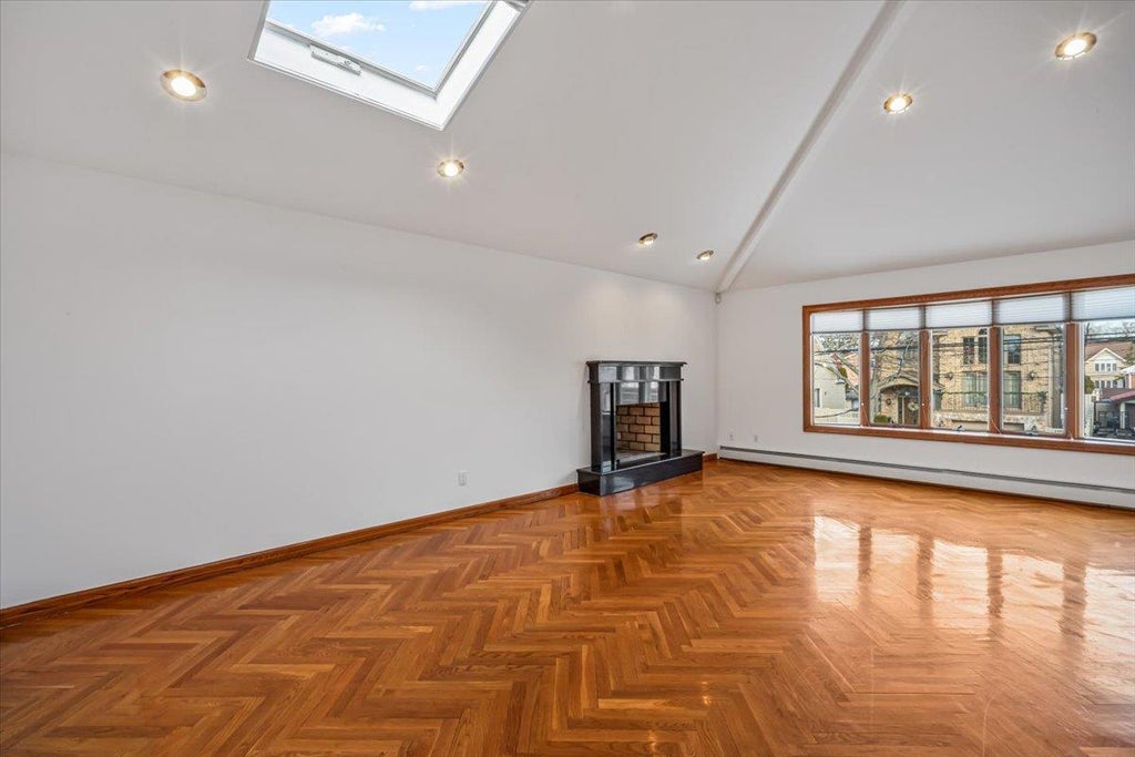 3 of 42 - 157-44 12th Avenue, Beechhurst, NY