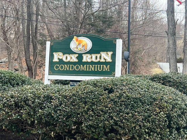 420 Fox Run Lane, Carmel