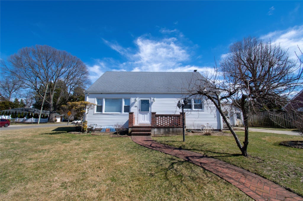 1 of 28 - 2135 Maple St., Baldwin, NY