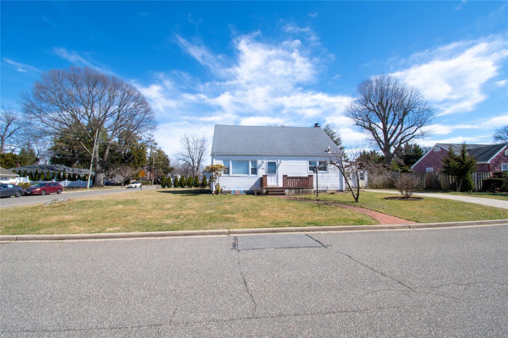 1 of 28 - 2135 Maple St., Baldwin, NY