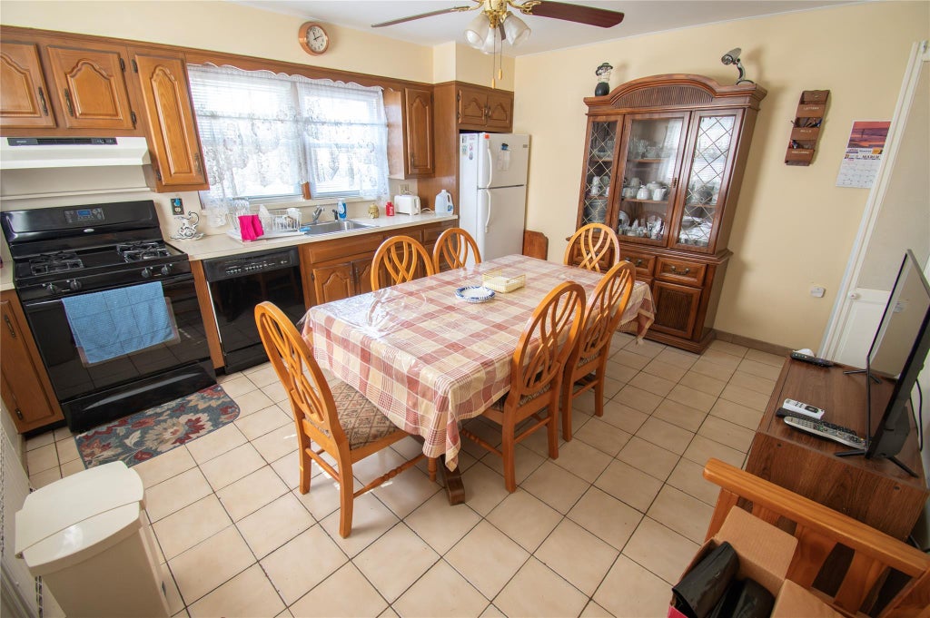 8 of 28 - 2135 Maple St., Baldwin, NY