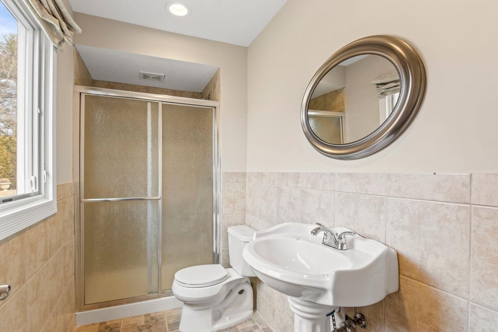 22 of 40 - 8 Wildwood Drive, Dix Hills, NY