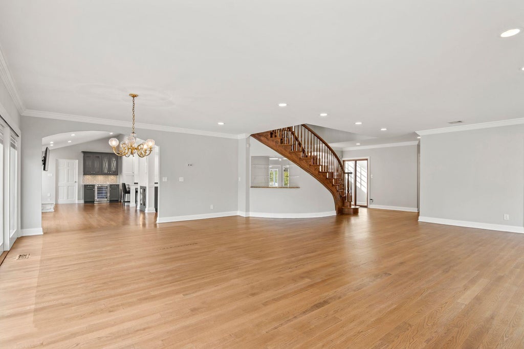 7 of 40 - 8 Wildwood Drive, Dix Hills, NY
