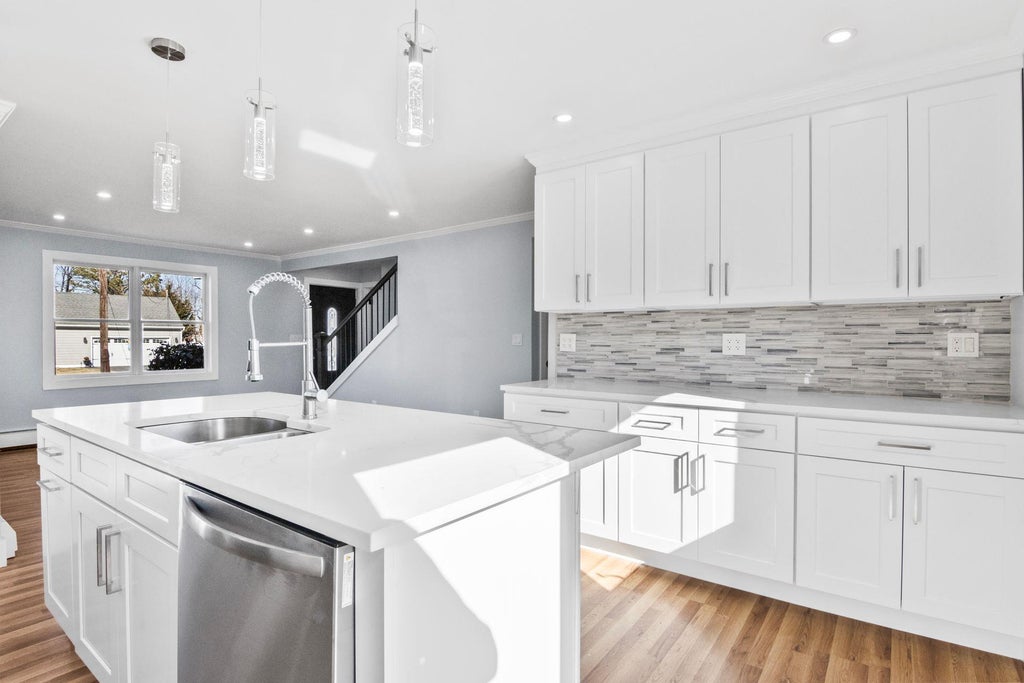 11 of 36 - 60 Alexander Avenue, Farmingdale, NY