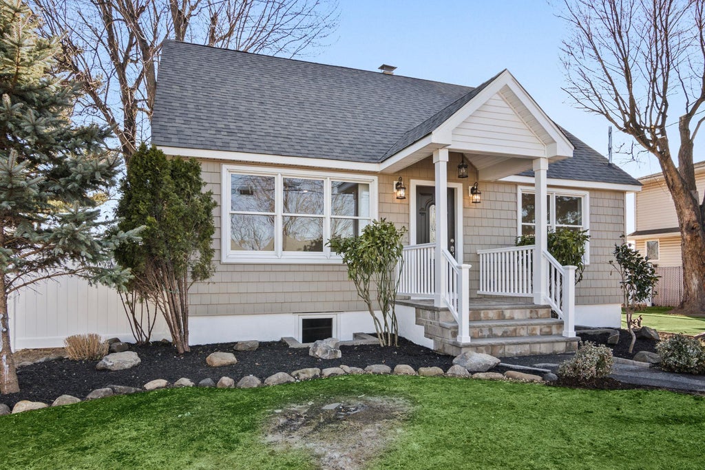 1 of 36 - 60 Alexander Avenue, Farmingdale, NY